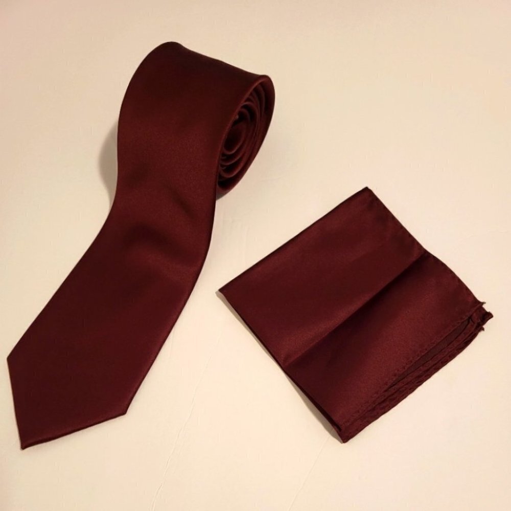 Men's Necktie Handkerchief Set by Stacey Adams